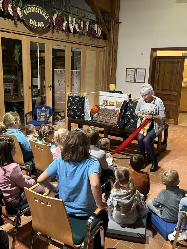 Čtenářský festival Mezi řádky 2025