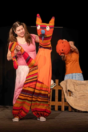 Měla babka čtyři jabka