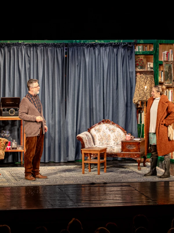 V závěji sněhu i emocí - Komorní divadlo Kalich v SD Jilm