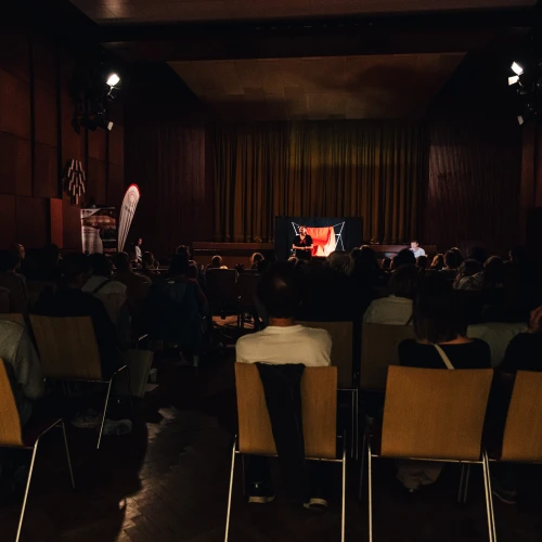 Mezi řádky 2026